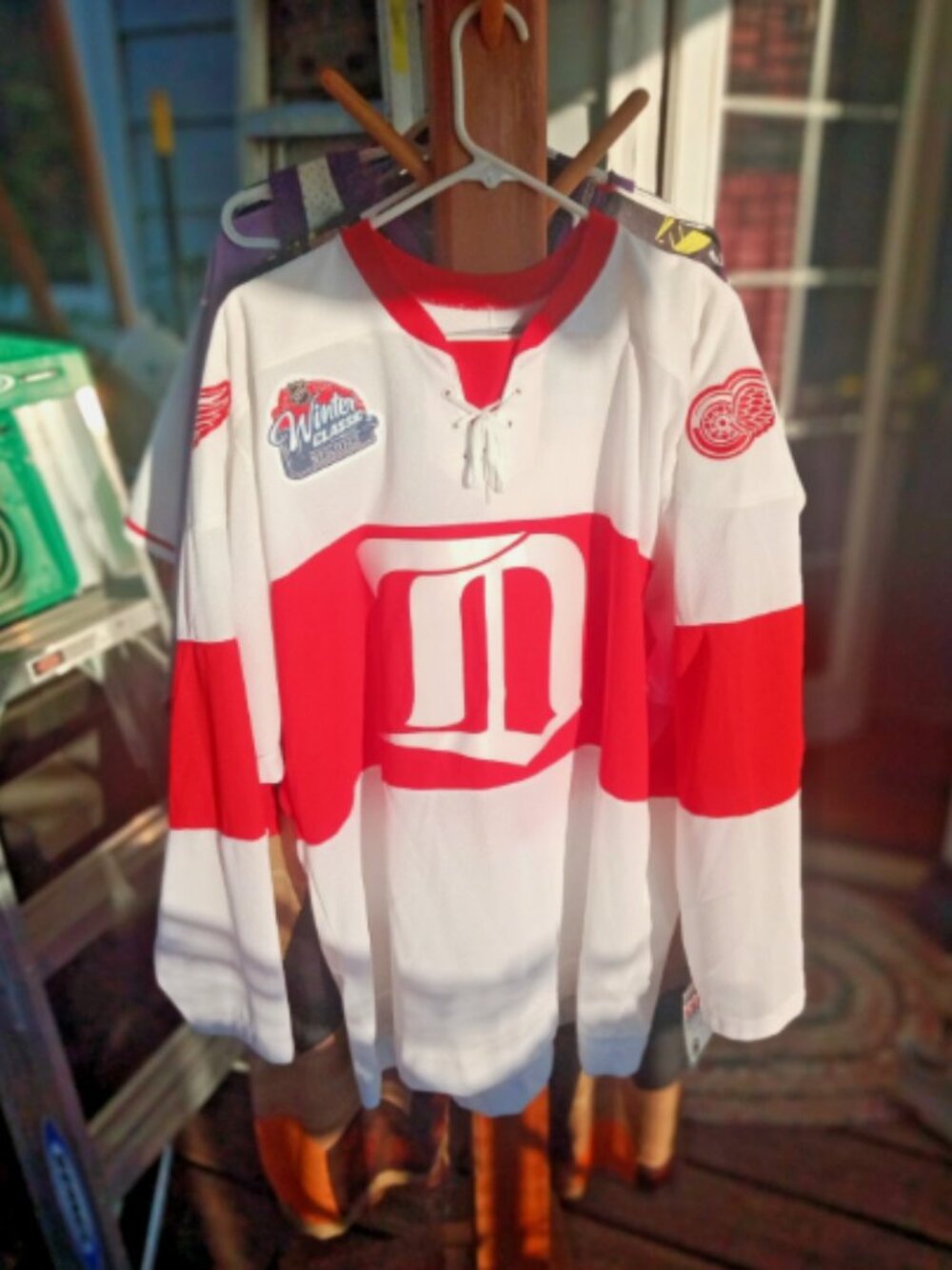 Deadstock (L) 2009 Zetterberg Detroit Red Wings Winter Classic NHL Hockey